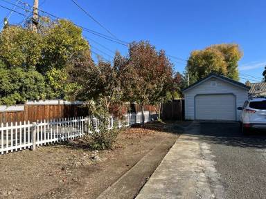 Main picture of 1426 Babel Ln