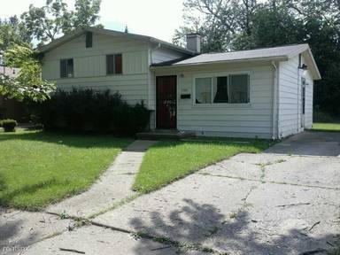 Main picture of 1906 Whittlesey St