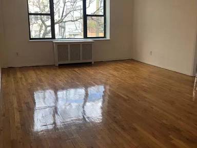 Main picture of 76 Wendt Ave