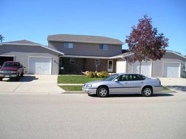 Main picture of 1004 Main St