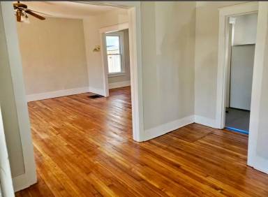 Main picture of 40 Clinton Ave