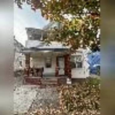 Main picture of 3348 W 94th St