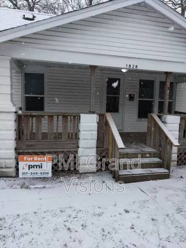 Main picture of 1828 N Van Dyke St