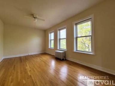 Main picture of 4235 N Paulina St