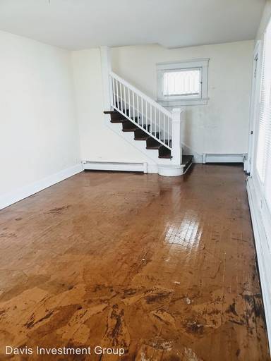 Main picture of 1316 Camp St