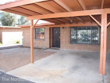 Main picture of 3316 E Navajo Pl