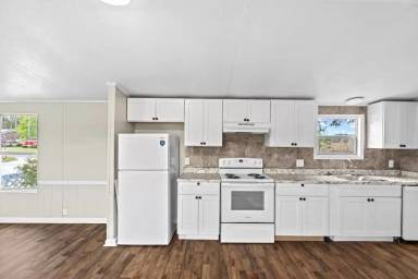 Main picture of 3765 Burgaw Hwy