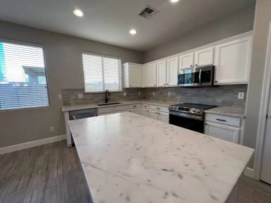 Main picture of 2244 W Oyer Ln