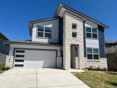 Main picture of 7404 Sagira Path