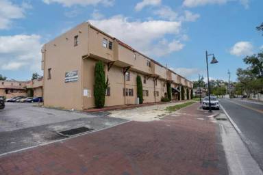 Main picture of Campus Walk Apartments