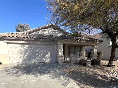 Main picture of 15966 W Latham St
