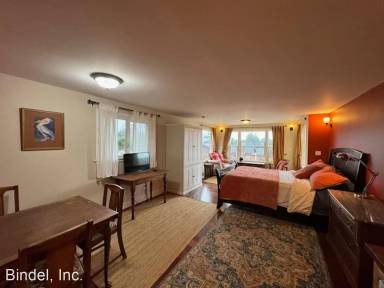 Main picture of 930 D St