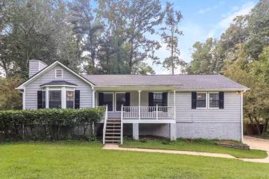 Main picture of 2690 Deerfield Cir SW
