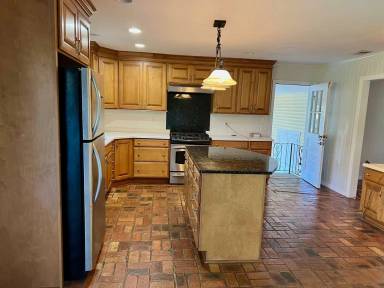 Main picture of 1209 Marseille Dr