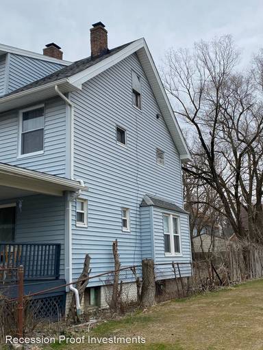 Main picture of 4289 E 134th St