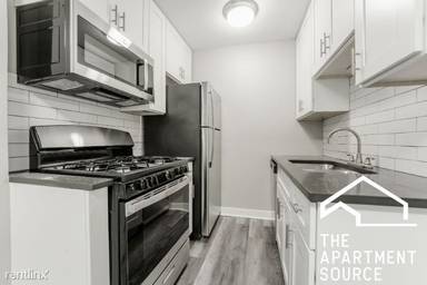 Main picture of 5115 N Sheridan Rd