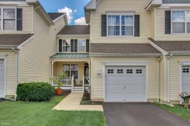 Main picture of 57 Brewster Dr