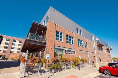 Main picture of 725 N 14th St