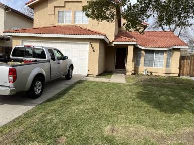 Main picture of 2205 Jenni Ln