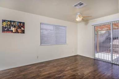 Main picture of 925 Vantage Point Rd