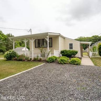 Main picture of 27 Pine St