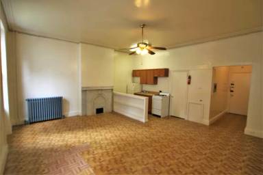 Main picture of 1925 Chestnut St