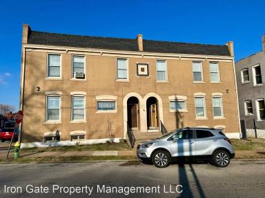 Main picture of 2851 Pestalozzi St