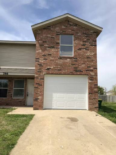 Main picture of 786 Lariat St