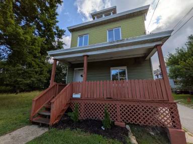 Main picture of 3620 Grenada St