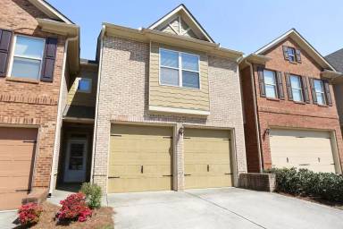 Main picture of 315 Oakland Hills Way