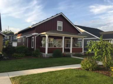 Main picture of 1938 N Prairie Ln