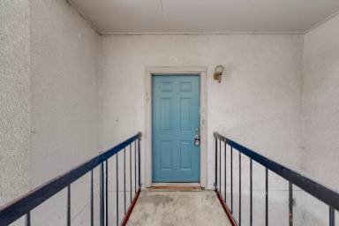 Main picture of Twin Oaks Condos