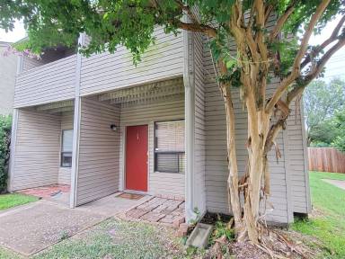 Main picture of 1902 Dartmouth St