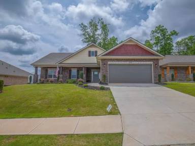 Main picture of 128 Starlight Dr
