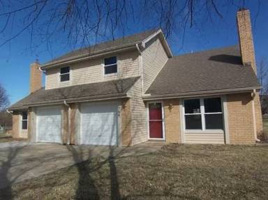 Main picture of 740 S Avalon Cir