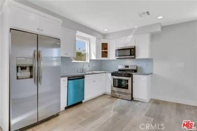 Main picture of 802 N Harvard Blvd