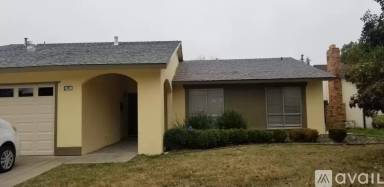 Main picture of 2770 Londonderry Dr