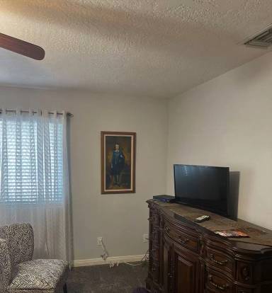 Main picture of 1340 Oasis Dr
