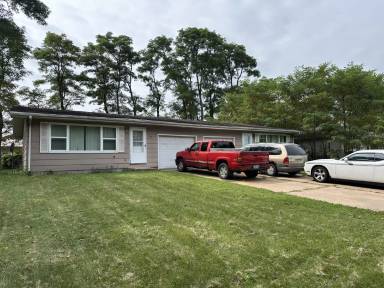 Main picture of 2820 Beverly Hills Dr