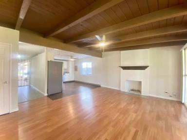 Main picture of 624 Orangewood Dr