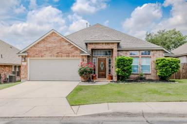 Main picture of 26923 Trinity Hts