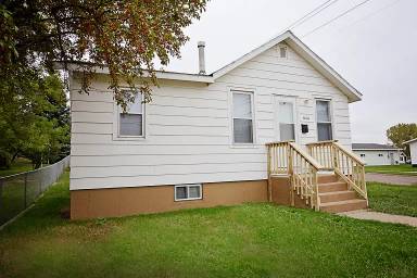 Main picture of 600 12th St NE