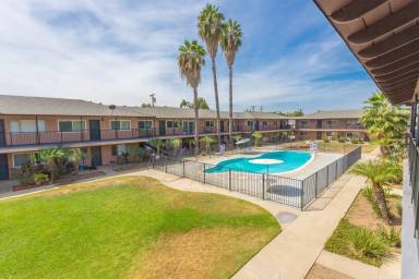 Main picture of 535 S Barranca Ave