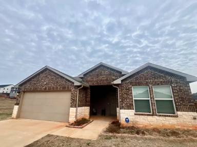 Main picture of 11217 SW 33rd Ter