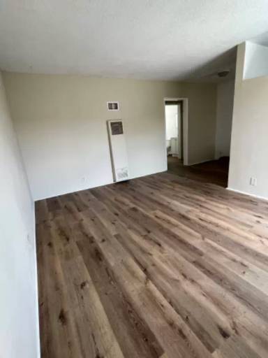 Main picture of 9000 Arcadia Ave