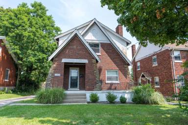 Main picture of 4942 Ferguson Pl