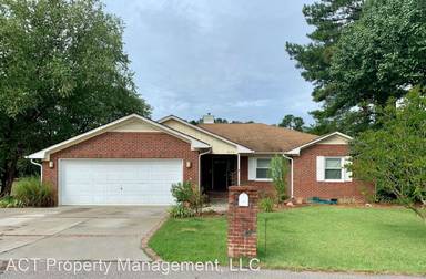Main picture of 678 Cedar Pt