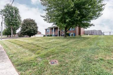 Main picture of 705 Bon Aire Dr