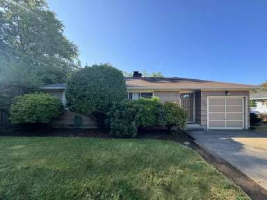 Main picture of 188 Greenleaf Ave