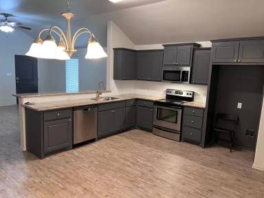 Main picture of 901 Manchester Ct